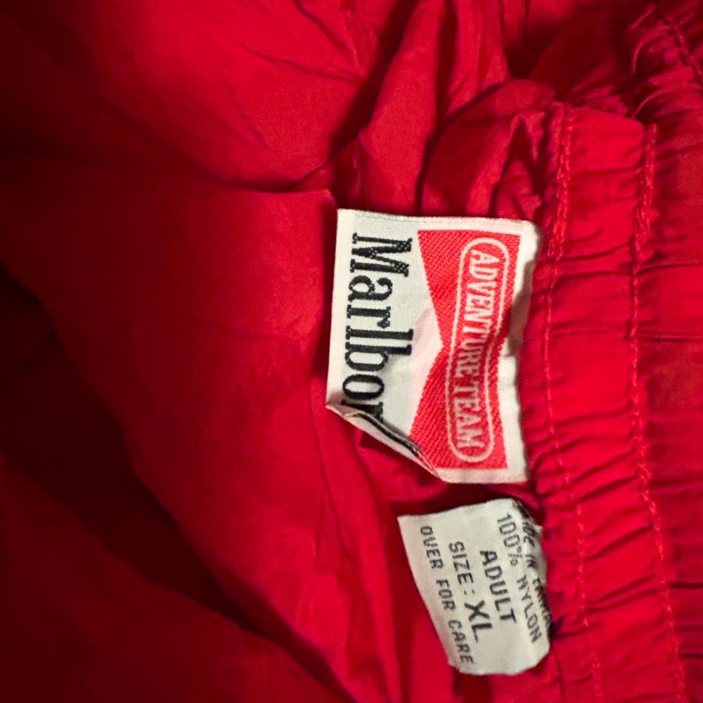VTG Marlboro Country Tracksuit Red and Black Jacket w/ matching pants and bag - Picture 12 of 13